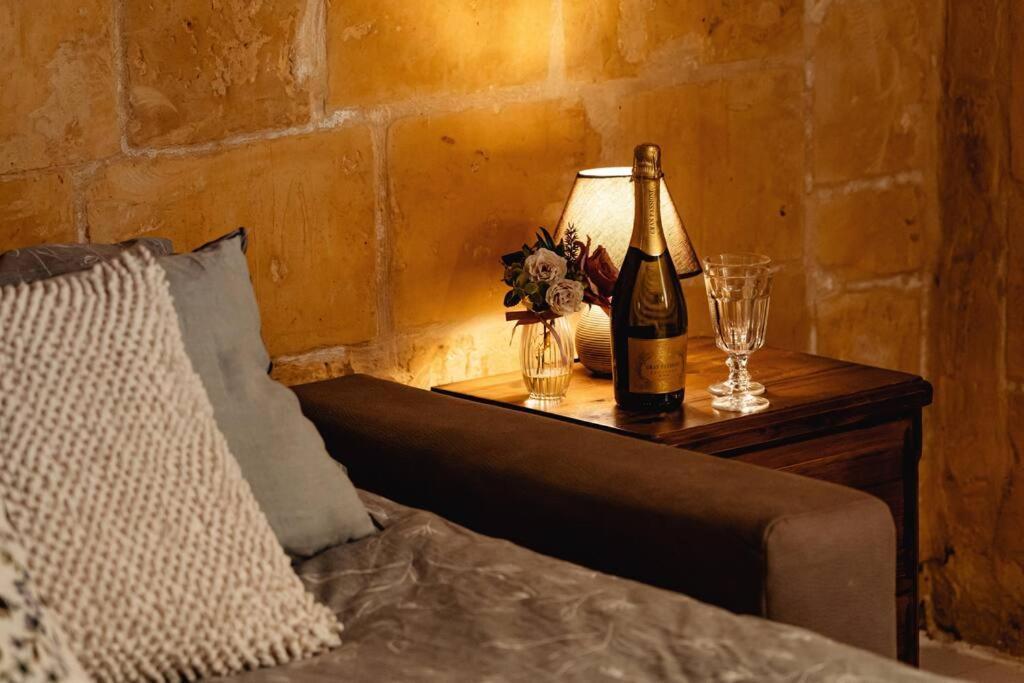 Enchanting 2Bdr Townhouse In Valletta Centre! Екстериор снимка